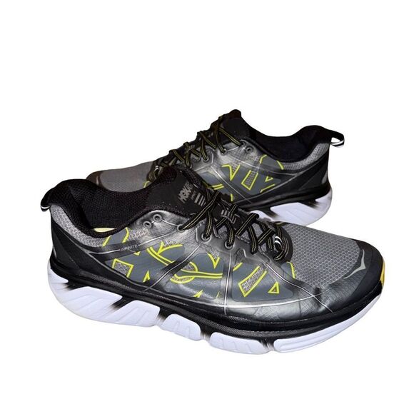 Hoka infinite Black and Yellow Athletic Shoes size 11.5